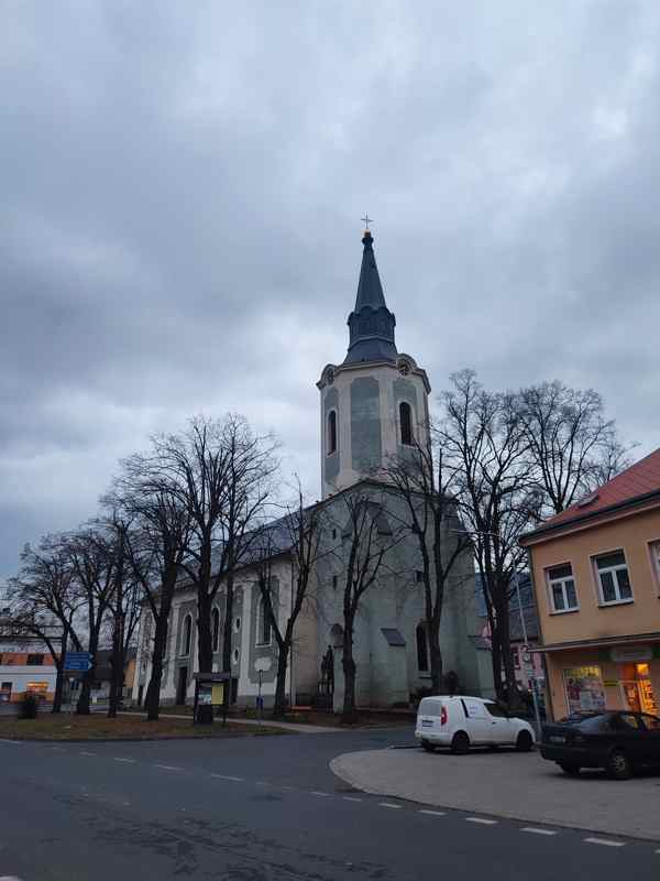 Kostel sv. Petra a Pavla v Hroznětíně